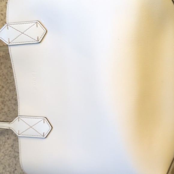 GUCCI REVERSABLE TOTE GG SMALL - Picture 13 of 16